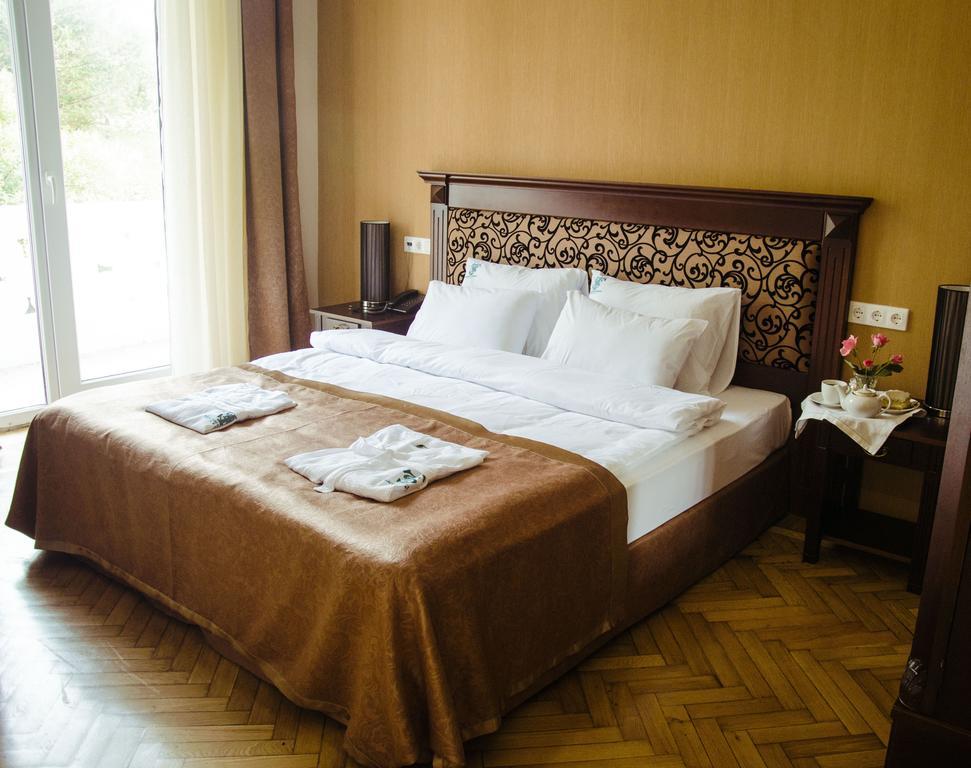 Legends Tskaltubo Spa Resort Exterior photo